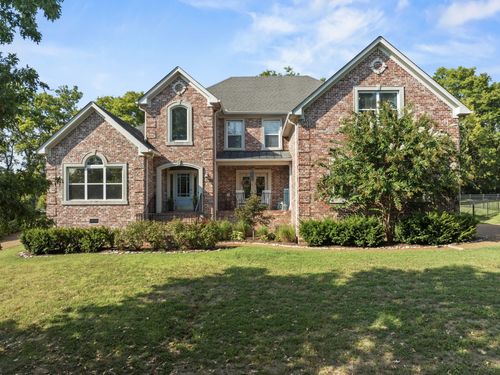 1007 Island Brook Dr, Hendersonville, TN, 37075-6308 | Card Image