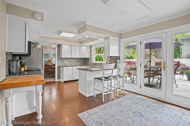 Eat-in Kitchen with Outdoor Access | Image 7