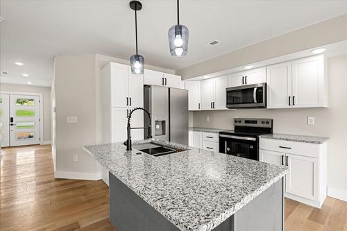 143 Crooked Creek Dr, London, KY, 40744-8481 | Card Image