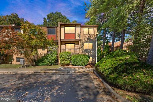4700 Deer Run Ct, ALEXANDRIA, VA, 22306-1101 | Card Image