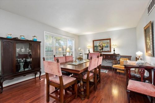 62-2101 Fountain View Drive, Houston, TX, 77057 | Card Image