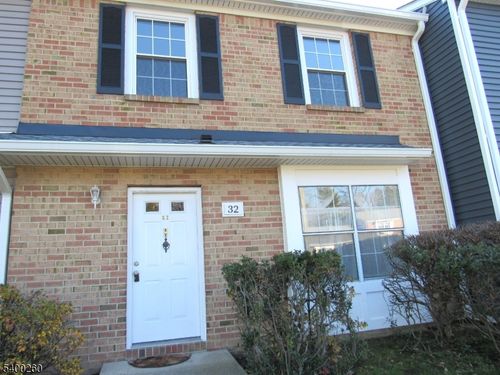 32 Lafayette Ct, North Brunswick, NJ, 08902-3539 | Card Image