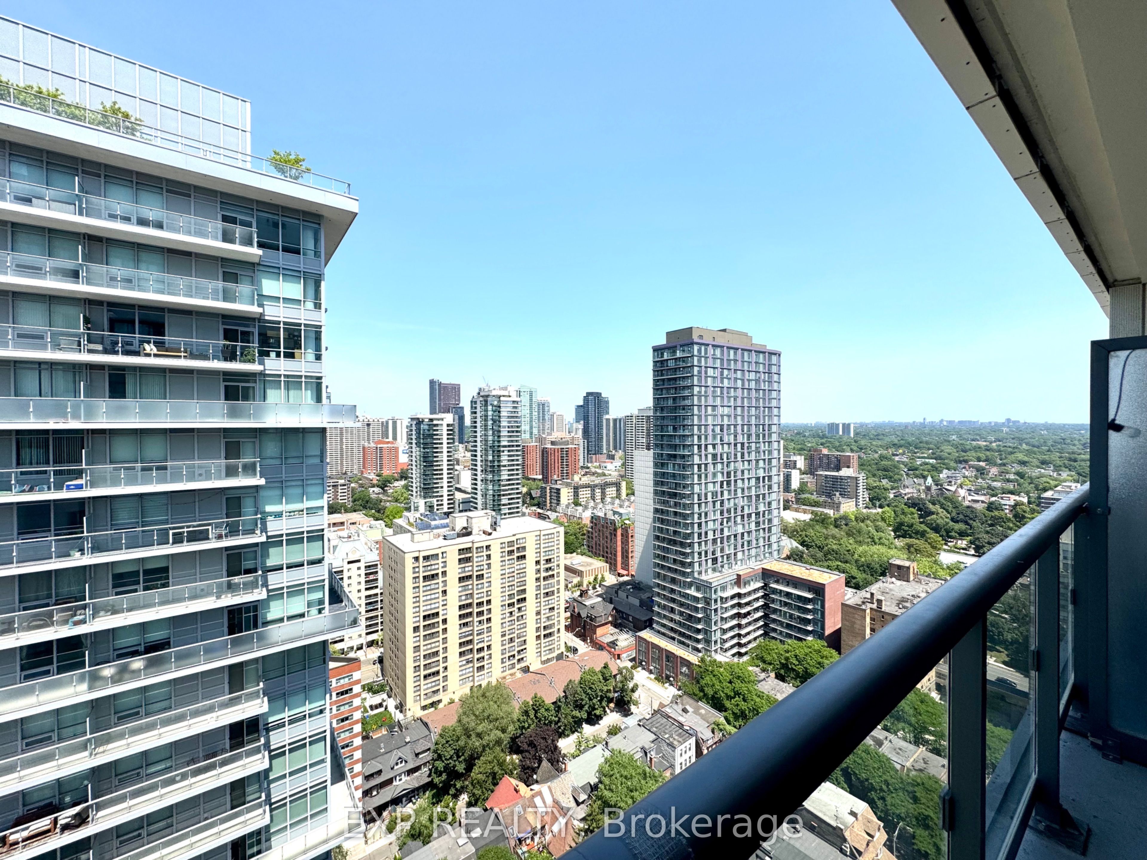 Residential Lease in Toronto C08