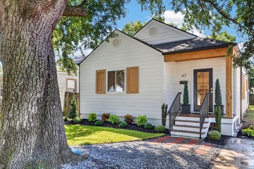 47 Davis Blvd, Jefferson, LA, 70121-2233 | Card Image