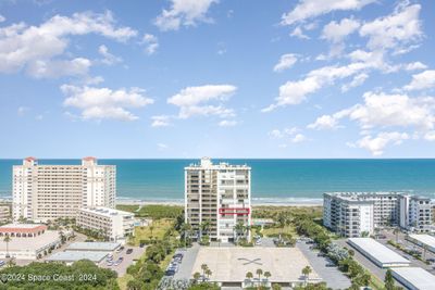 709 - 750 N Atlantic Avenue, Condo with 3 bedrooms, 2 bathrooms and null parking in Cocoa Beach FL | Image 2