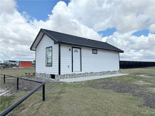 11214 W Edinburg Ave, Edcouch, TX, 78538-1658 | Card Image