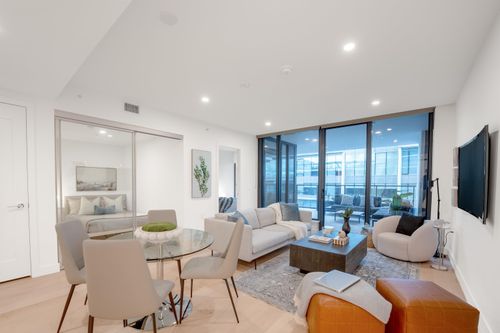 515-135 E 13th Street, North Vancouver, BC, V7L0J8 | Card Image