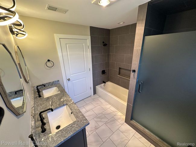 2659 W Avon Rd, House other with 3 bedrooms, 2 bathrooms and null parking in Rochester Hills MI | Image 21