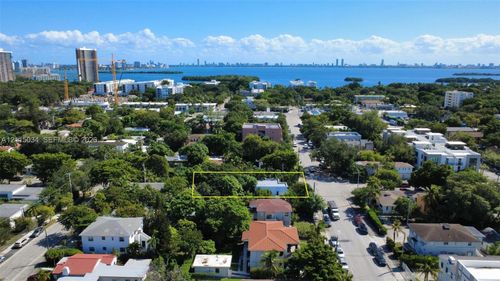489 Ne 62nd St, Miami, FL, 33138 | Card Image