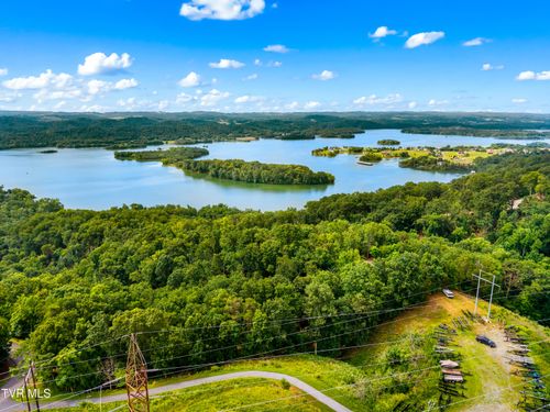 648 Lakeview Dr, Mooresburg, TN, 37811-2676 | Card Image