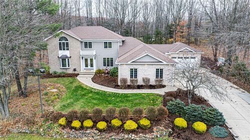 2675 Deer Run, Willoughby Hills, OH, 44094-9146 | Card Image
