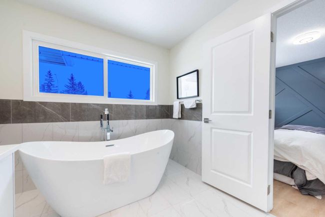 9715 Elbow Drive Sw, Home with 5 bedrooms, 3 bathrooms and 4 parking in Calgary AB | Image 20