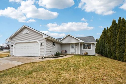 1183 Rockfield Road, Hartford, WI, 53027 | Card Image