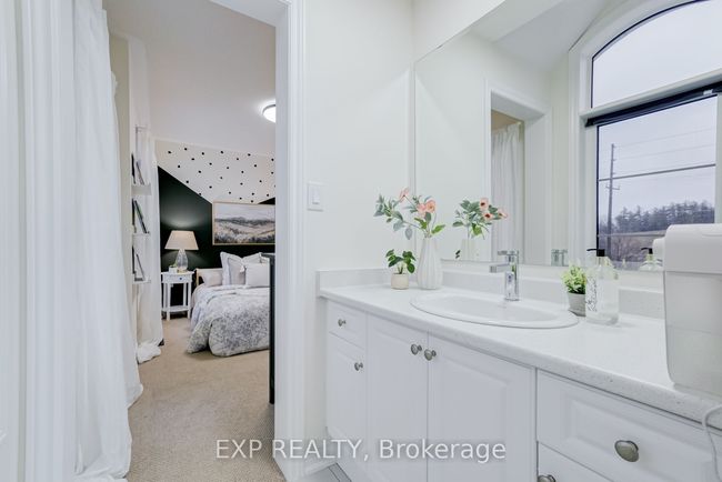 42 Prunella Cres, House attached with 4 bedrooms, 4 bathrooms and 4 parking in Holland Landing ON | Image 31