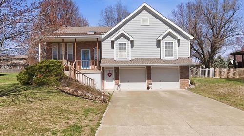 220 Sw Seaside Sparrow St, Lee's Summit, MO, 64082-4519 | Card Image