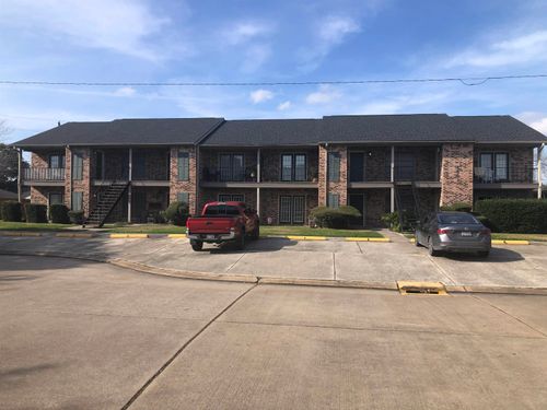 6801 Camden Ln, Groves, TX, 77619 | Card Image