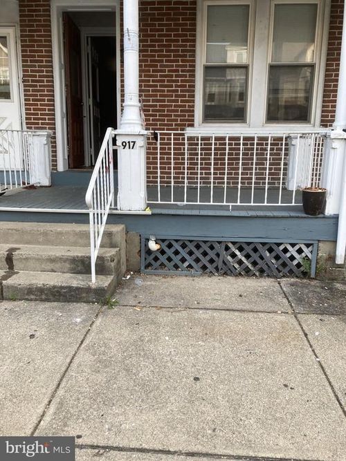 917 High St, BETHLEHEM, PA, 18018-2822 | Card Image