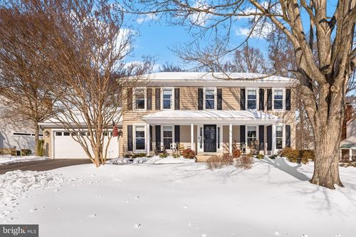 9616 Oakington Dr, FAIRFAX STATION, VA, 22039-2641 | Card Image