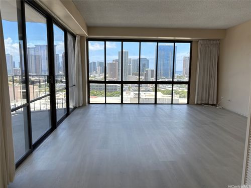 1806-700 Richards St, Honolulu, HI, 96813-4620 | Card Image