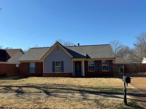 5901 Garden Ridge Dr, Millington, TN, 38053-8427 | Card Image