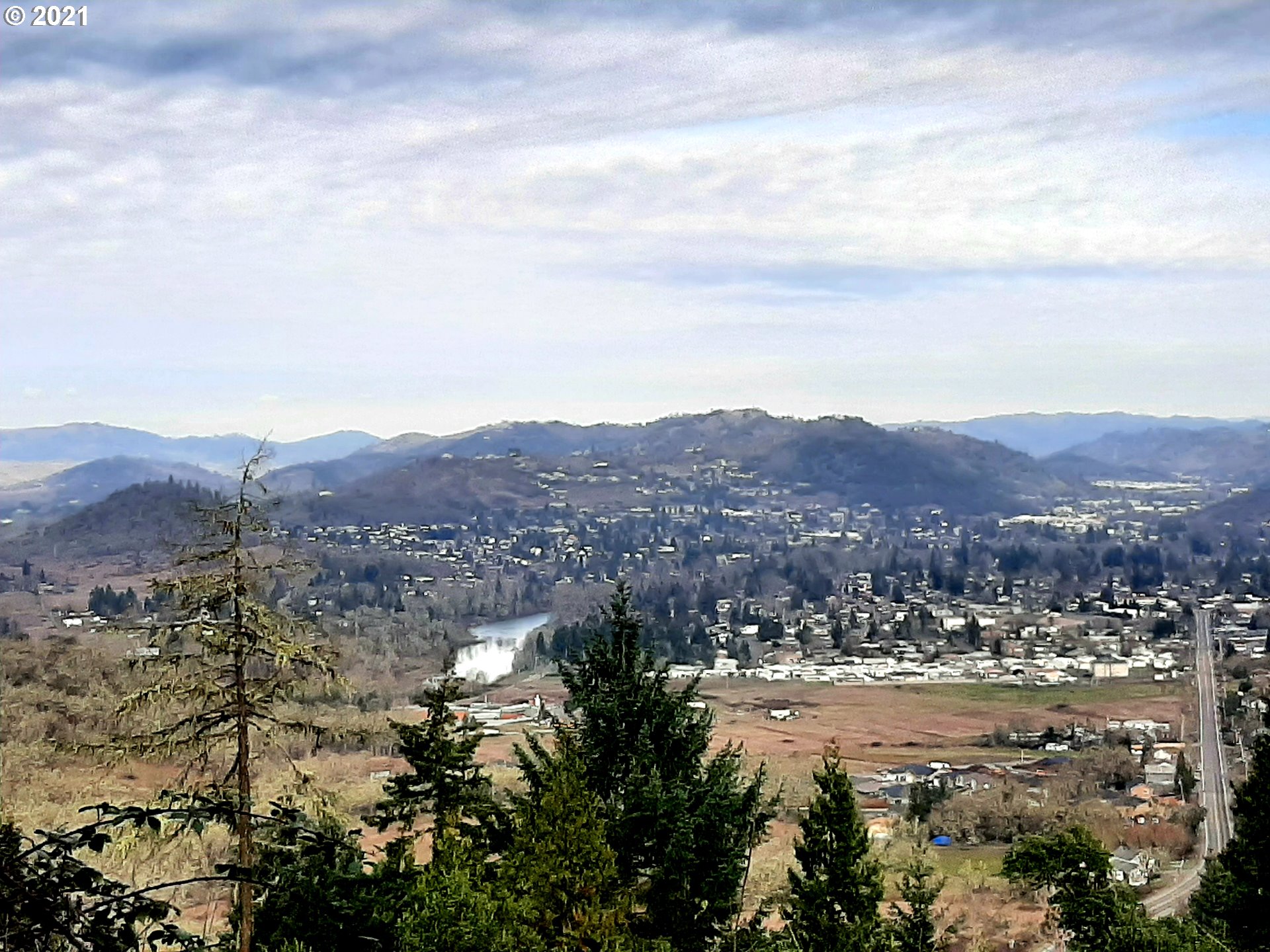 Land in Roseburg 2