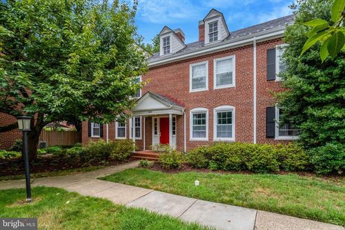 b1-3456 S Stafford St, ARLINGTON, VA, 22206-1940 | Card Image