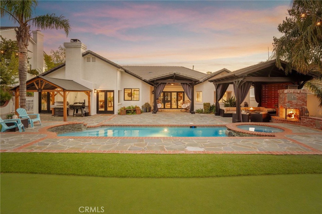 Residential in Canyon Country