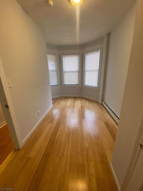 1-668 Grove St, Irvington, NJ, 07111-3784 | Card Image