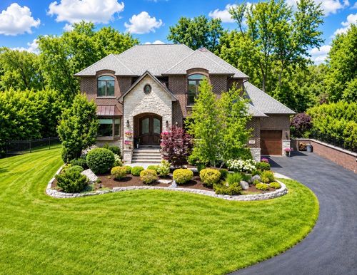 250 Clair View Ct, Lake Zurich, IL, 60047-1402 | Card Image