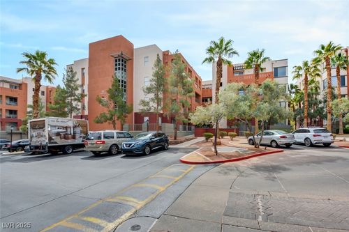 305-43 E Agate Ave, Las Vegas, NV, 89123-6081 | Card Image