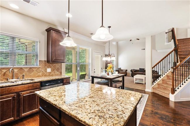 7946 White Oak Loop, House other with 5 bedrooms, 4 bathrooms and 2 parking in Stonecrest GA | Image 10