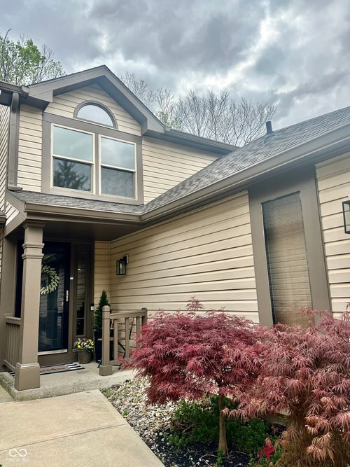 7975 Glen View Dr, Indianapolis, IN, 46236-8537 | Card Image