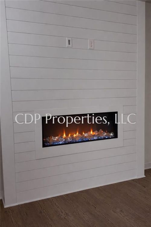 7312 Mulberry Trace Ln, Flowery Branch, GA, 30542-1504 | Card Image