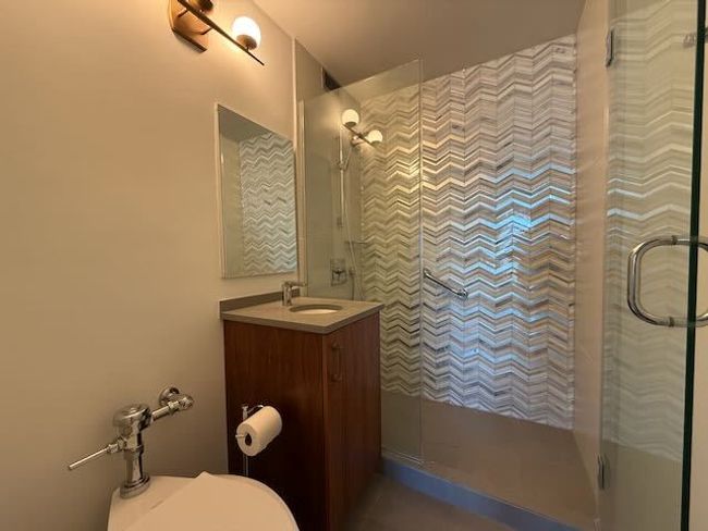 APT-1819 - 910 N Lake Shore Dr, Condo with 3 bedrooms, 2 bathrooms and 1 parking in CHICAGO IL | Image 22