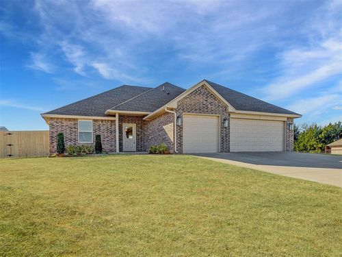 9757 Country Side Ln, Guthrie, OK, 73044-1916 | Card Image