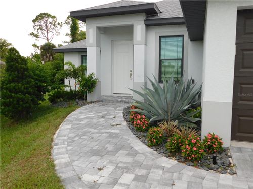 101 Wayne Rd, Rotonda West, FL, 33947-2455 | Card Image