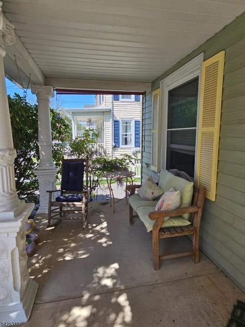 307 Prospect St, Stewartsville, NJ, 08886-2118 | Card Image