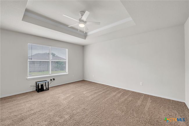 Vaulted tray ceiling in primary bedroom | Image 14