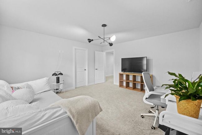 18518 Old Triangle Rd, House other with 5 bedrooms, 6 bathrooms and null parking in TRIANGLE VA | Image 38