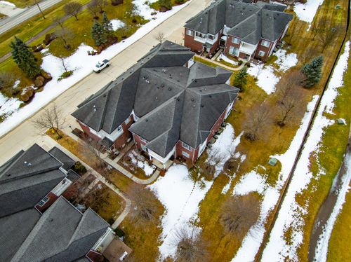 17-6765 Boulder Pointe Dr, Washington, MI, 48094-4501 | Card Image