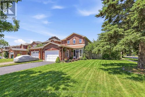 112 Oke Road, Clarington (Courtice), ON, L1E2V2 | Card Image