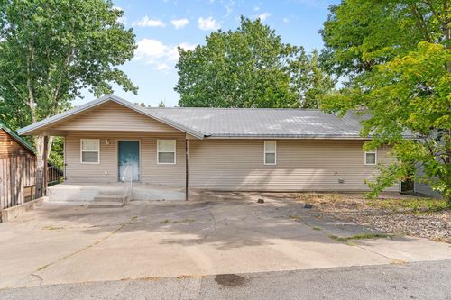 1317 Hillcrest Pl, Branson, MO, 65616-3343 | Card Image