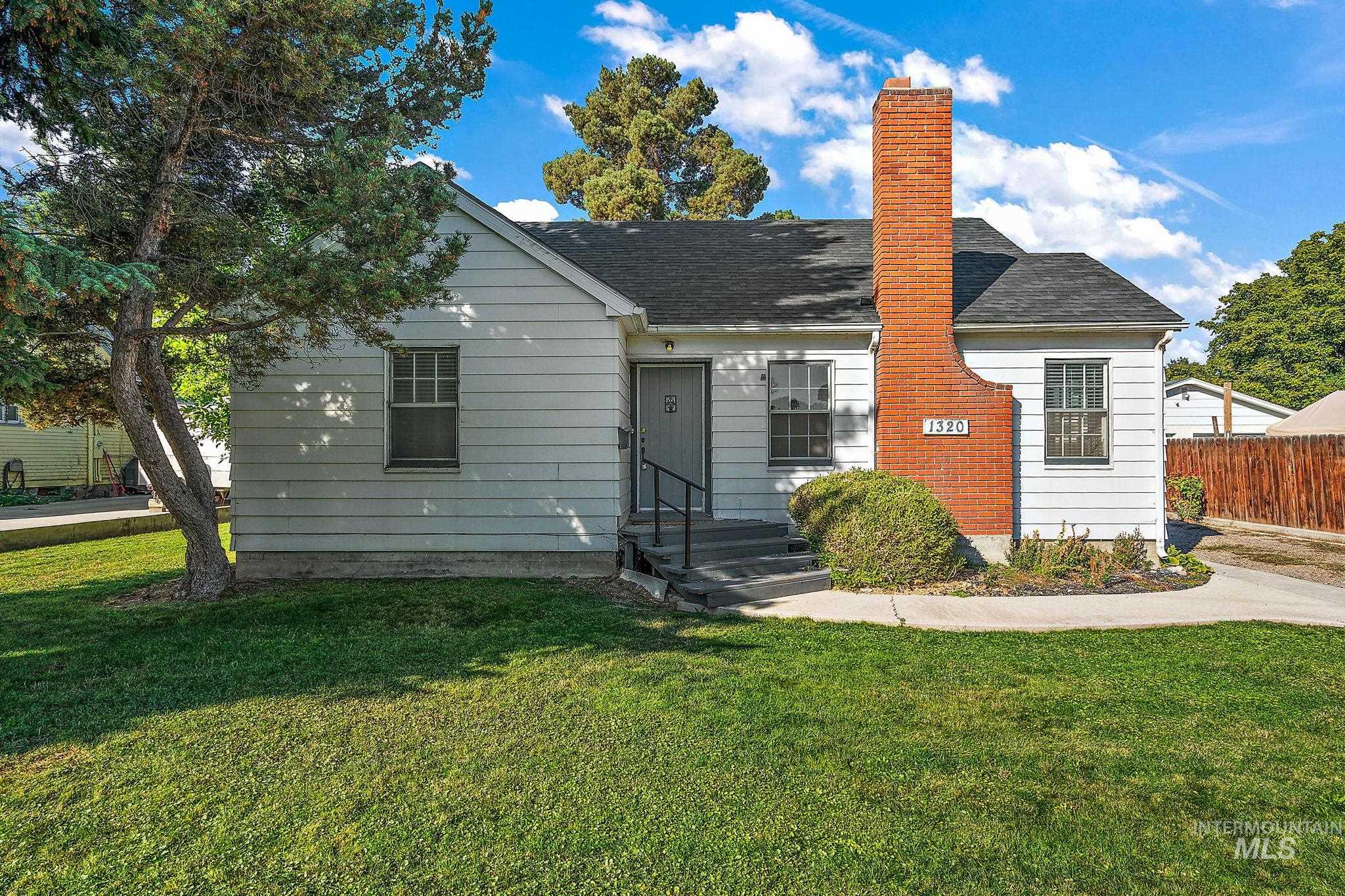 Fairview Ave, Caldwell, ID 83605