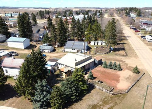 5008 54 Ave, Bashaw, AB, T0B0H0 | Card Image