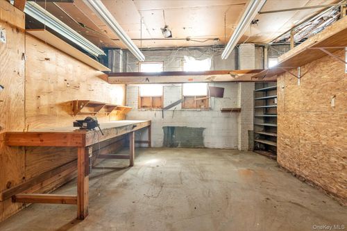 105 Eastern Blvd, Baldwin, NY, 11510-4756 | Card Image