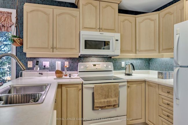 3 Squires Row, House other with 4 bedrooms, 3 bathrooms and 4 parking in Bobcaygeon ON | Image 13