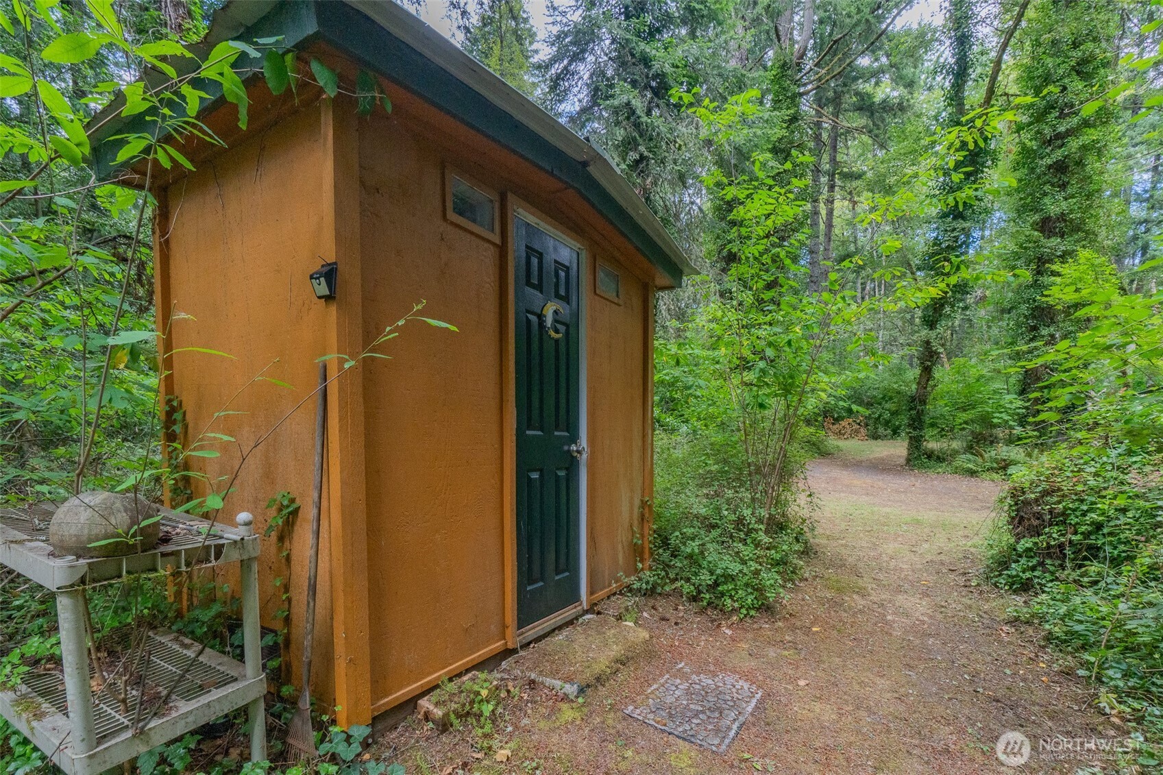 Land in Rainier 3