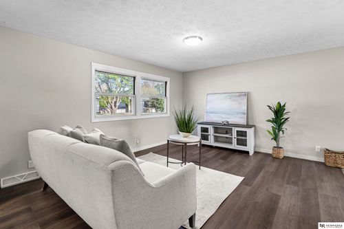 4116 N 101st Street, Omaha, NE, 68134 | Card Image