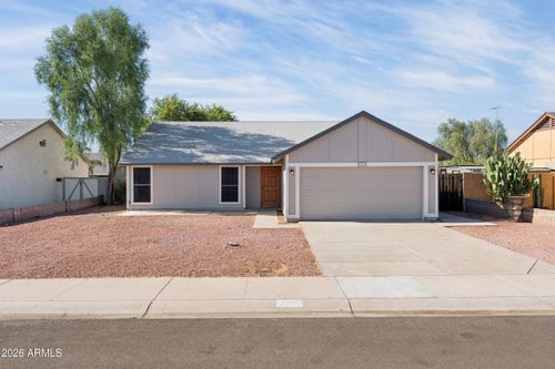 7214 W Sierra Vista Dr, Glendale, AZ, 85303-3556 | Card Image