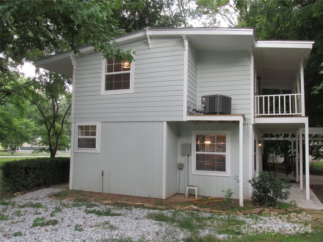 68 Toot Hollow Cir, House other with 2 bedrooms, 2 bathrooms and null parking in Bryson City NC | Image 5